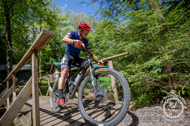 McElveen and Anthony win Stage 1 at the NoTubes Trans-Sylvania Epic